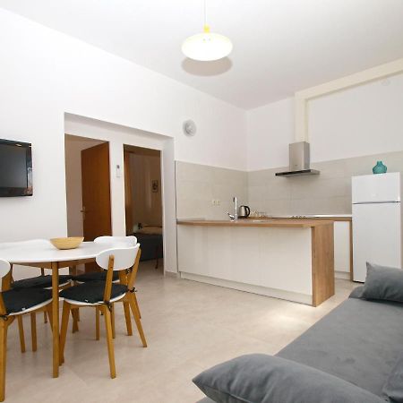 Apartament Apartemnts Guido 762 Pjescana Uvala Zewnętrze zdjęcie