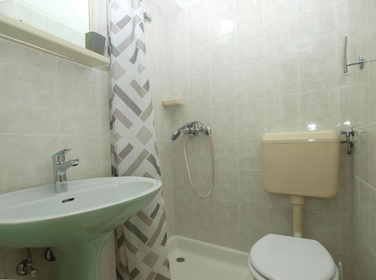 Apartament Apartemnts Guido 762 Pjescana Uvala Zewnętrze zdjęcie