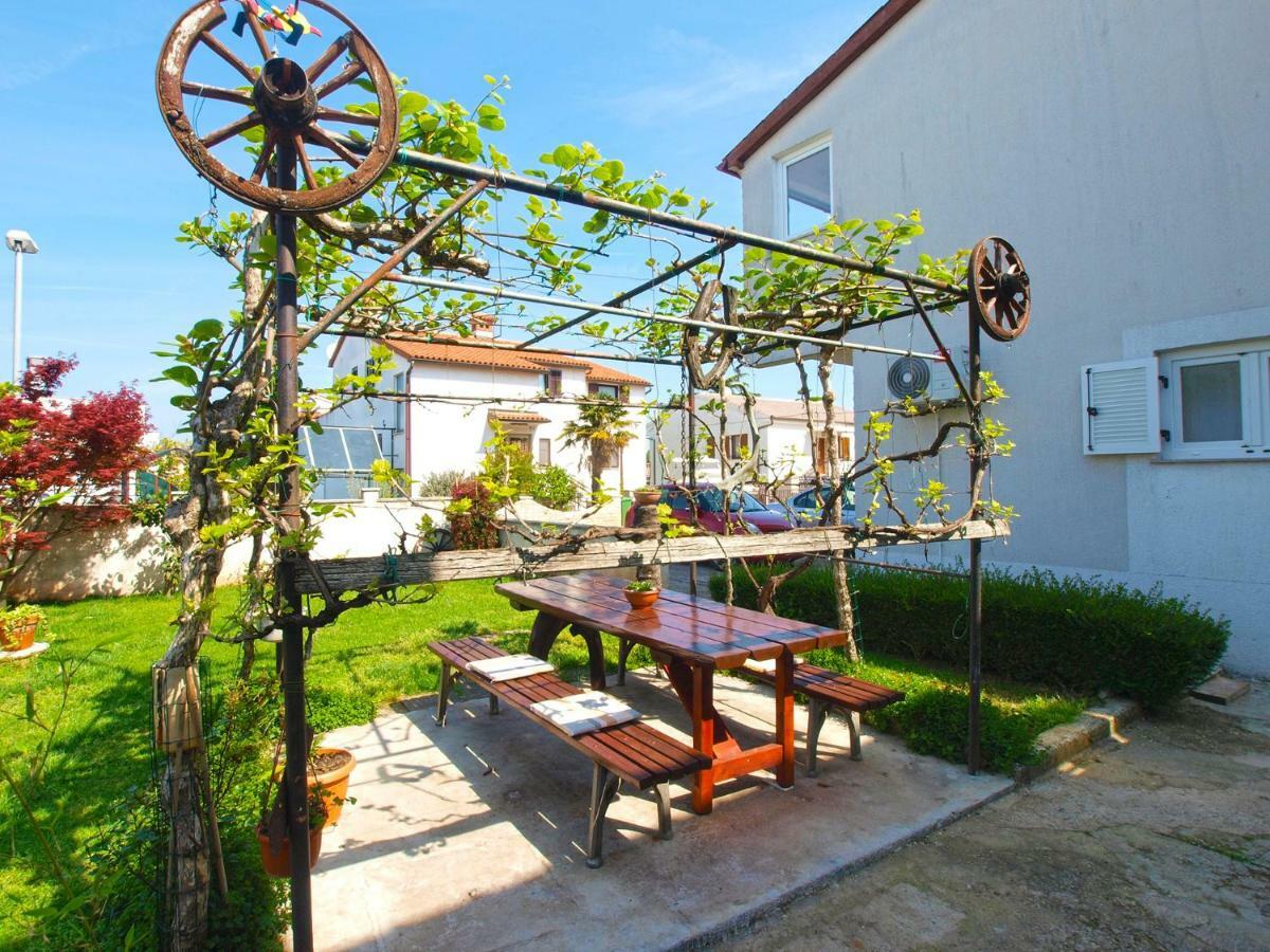 Apartament Apartemnts Guido 762 Pjescana Uvala Zewnętrze zdjęcie